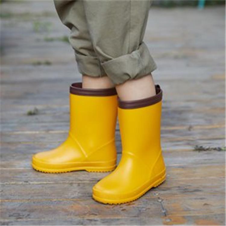 ITEM DETAILS 商品名 キッズラバーレインブーツ 品番 qsz134 商品説明 雨の日が嬉しくなるような、可愛いレインブーツ！子供達が、水たまりをジャブジャブ歩いても大丈夫！ やわらかラバー